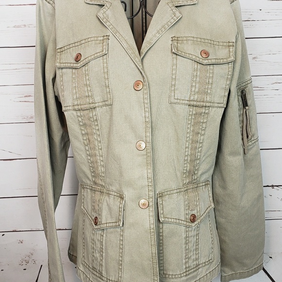 Jeanstar Denim Jacket with Snap Front & Pockets - Picture 2 of 8